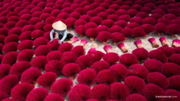Incense Worker Photo Tour