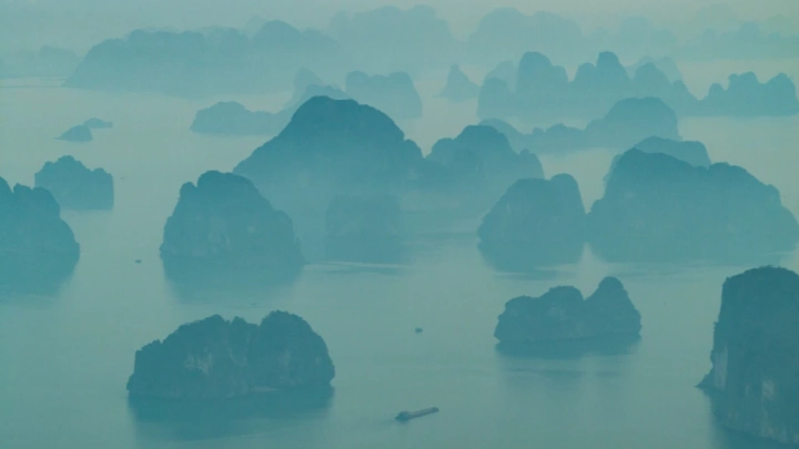 Ha Long Bay - Thai Binh - Slide 3